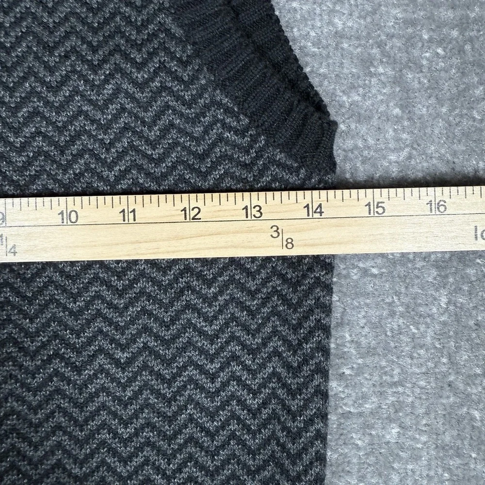 Gap Sweater‎ Vest Boys Small Black Chevron V-Neck Angora Blend Preppy